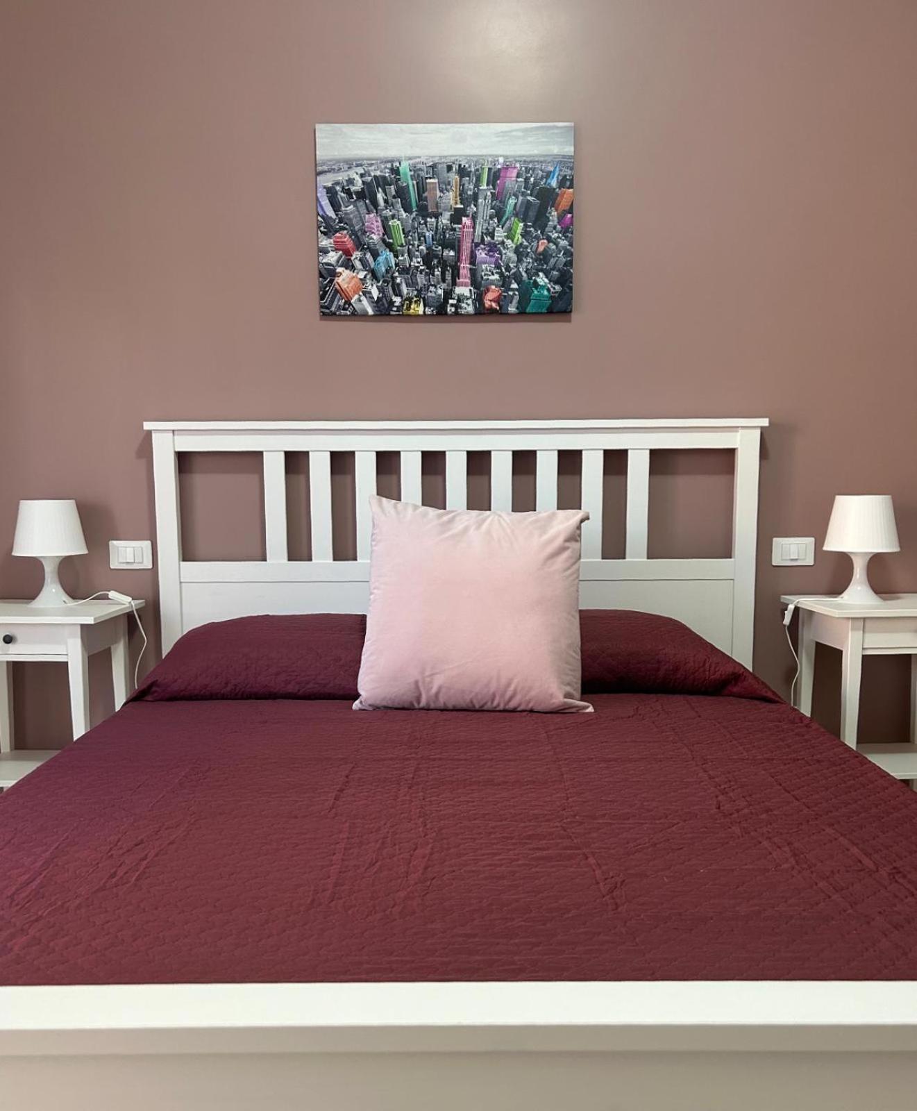 Apartment A & F Rom